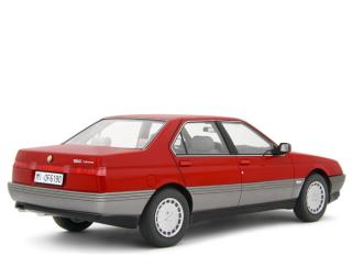 Alfa Romeo 164 2.0 Twin Spark 1987 Rosso alfa Laudoracing 1:18 Resinemodell (Türen, Motorhaube... nicht zu öffnen!)